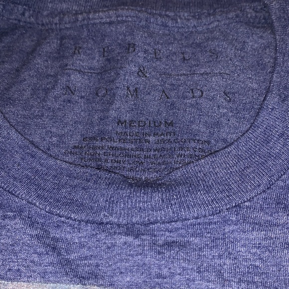 - Men’s long sleeve t shirt - Picture 2 of 2